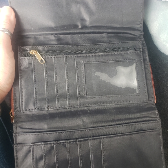 Wallet - Picture 4 of 5